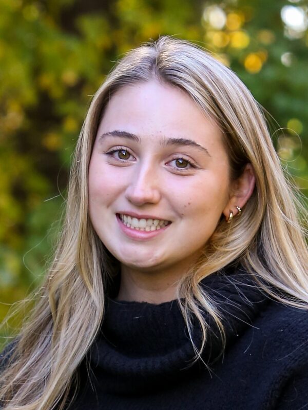 Isabel Robeano · Class of 2022