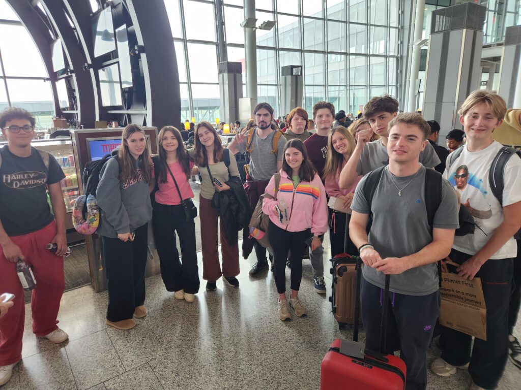 International Travel Experiences for Teenagers at Woodlawn School LKN
