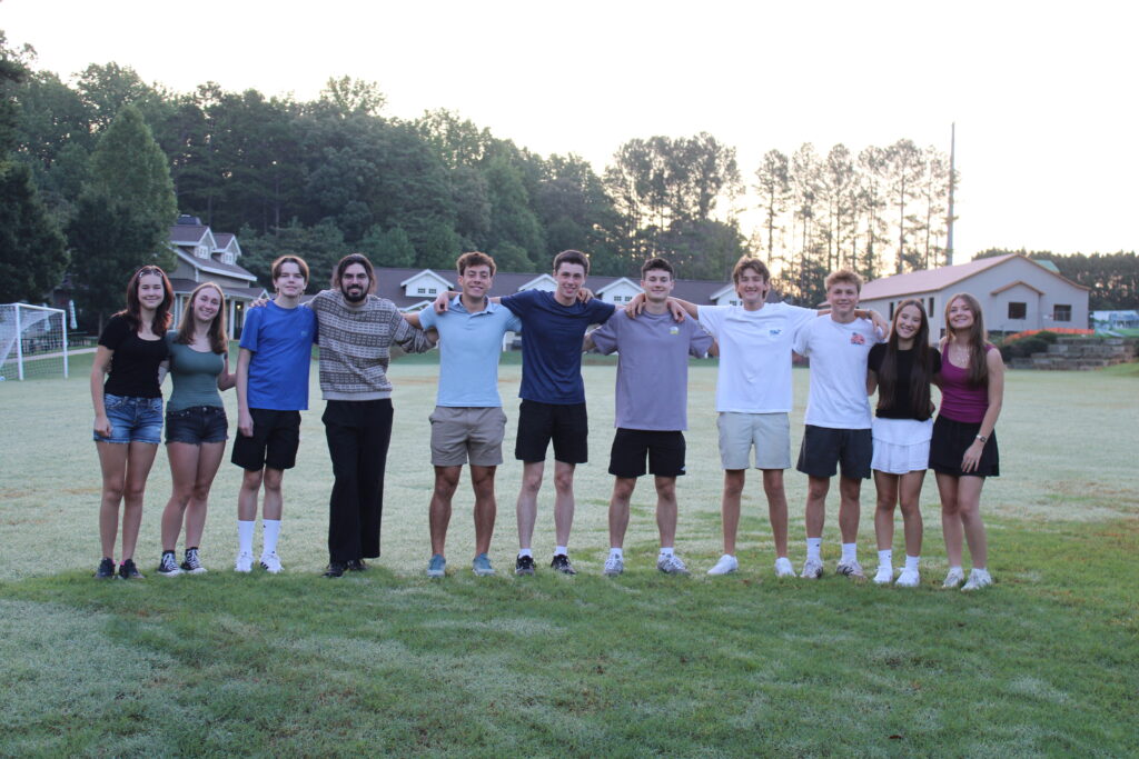 Woodlawn seniors at sunrise